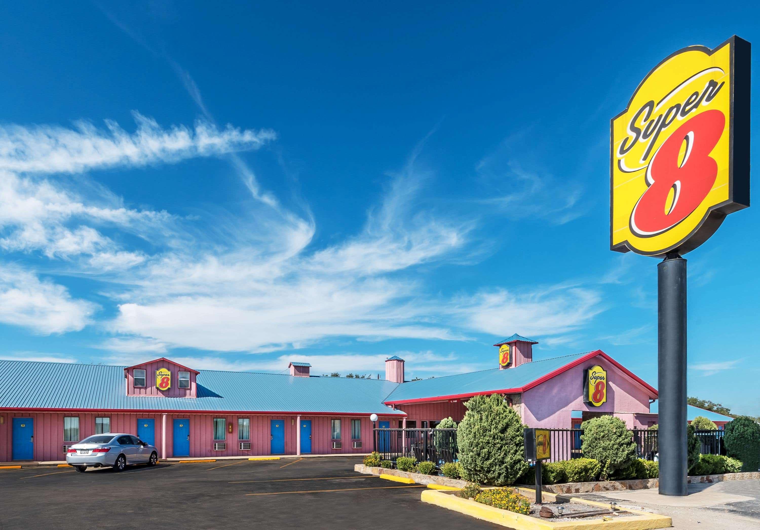 Отель Super 8 By Wyndham Eastland Экстерьер фото